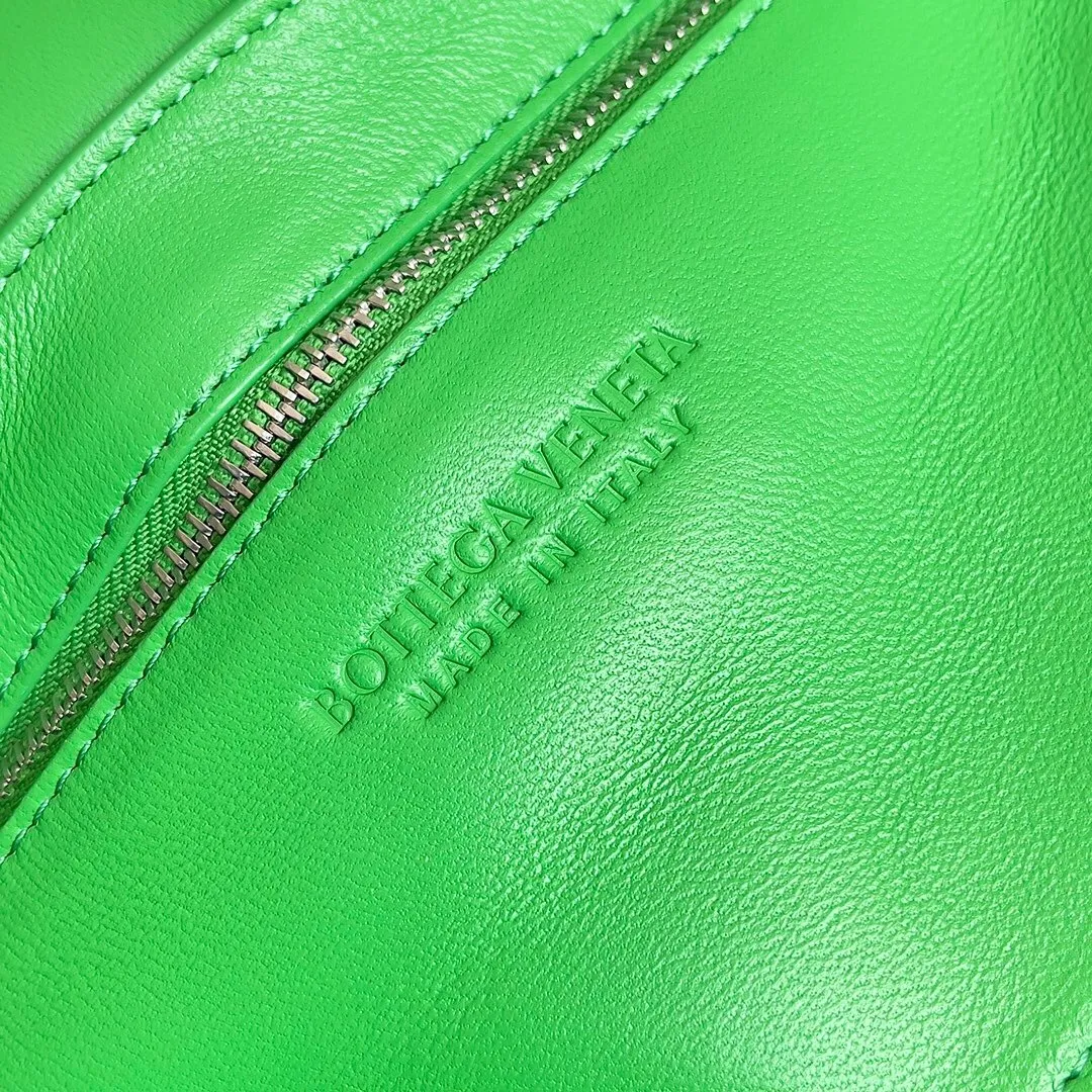 All categories 💚 Authentic bags 💚 BV 2025 new BV crossbody bag